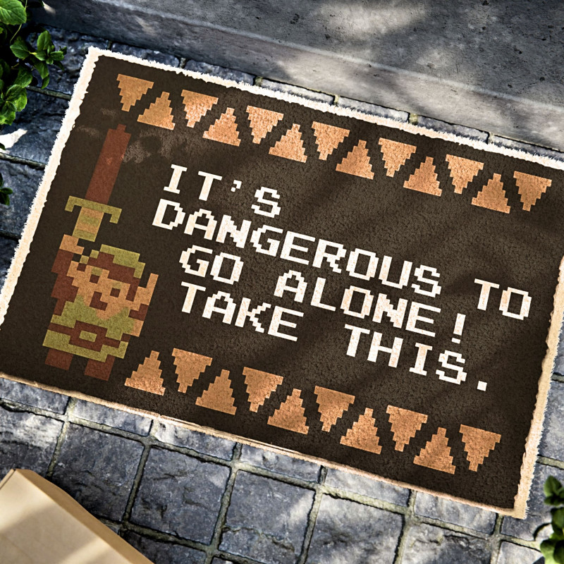 Paillasson Zelda It s Dangerous to Go Alone - boutique geek - Cadeau Geek